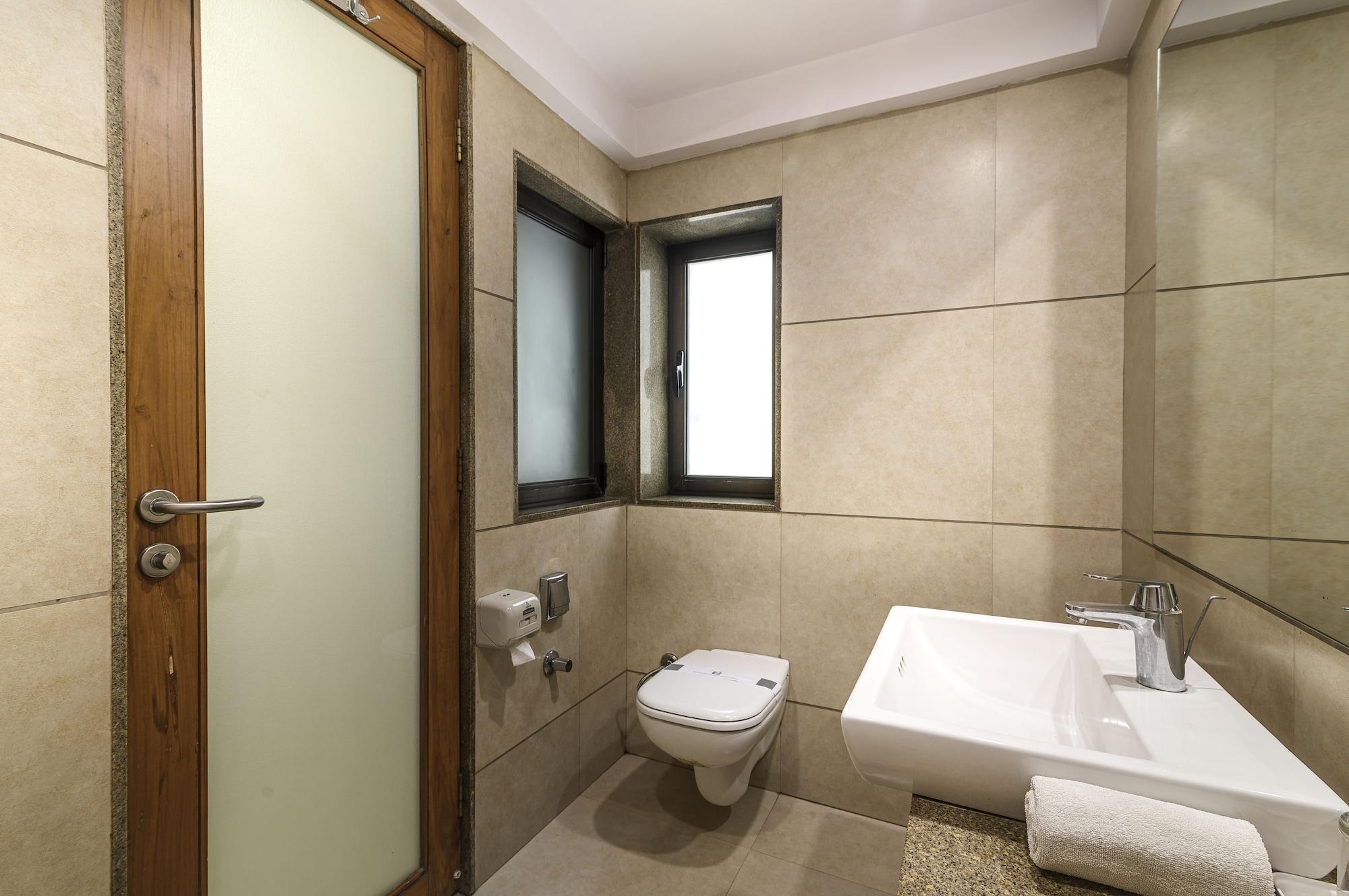 Budget Inn Bellevue Surat Exterior foto